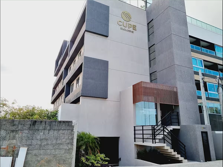 Casa com 5 suítes, piscina em Porto de Galinhas