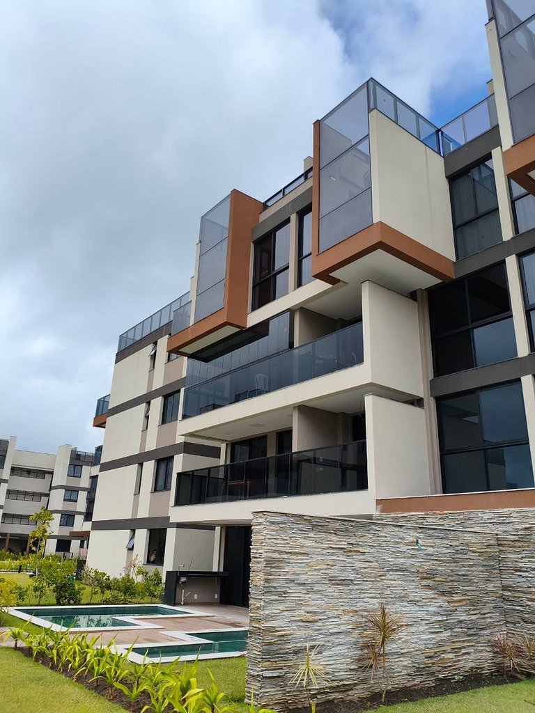 Apartamento Beira Mar em Muro Alto Alto Padrão