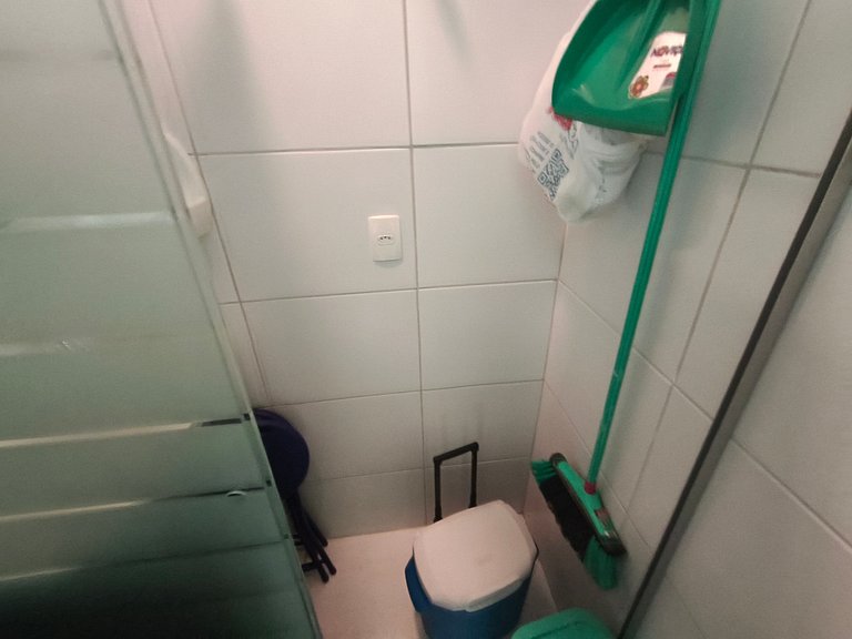 Apartamento moderno e confortável próximo à praia