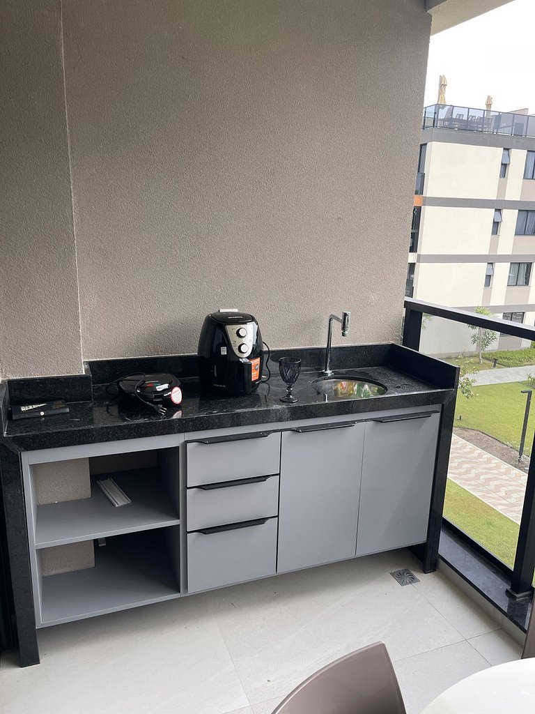 Apartamento Beira Mar em Muro Alto Alto Padrão